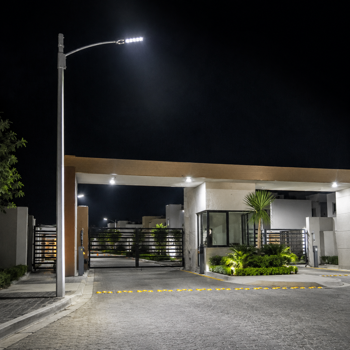 Luminario LED para Poste 100W IP65 con Fotocelda Integrada